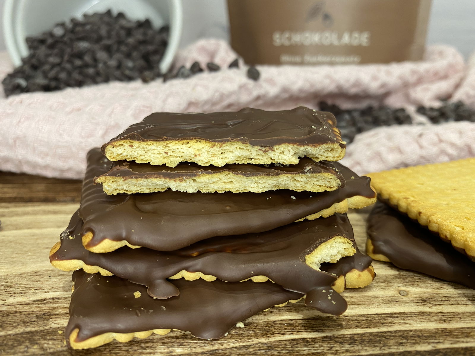 BUTTERKEKS MIT ZUCKERFREIER SCHOKOLADE – Joana &amp; Mayra von MAKECAKE