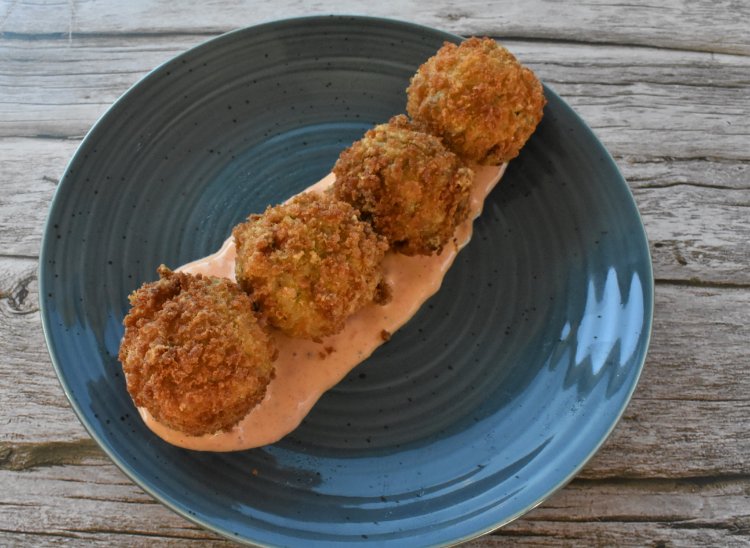 Image of Serve the crab cakes with the Red Pepper Mayo and...