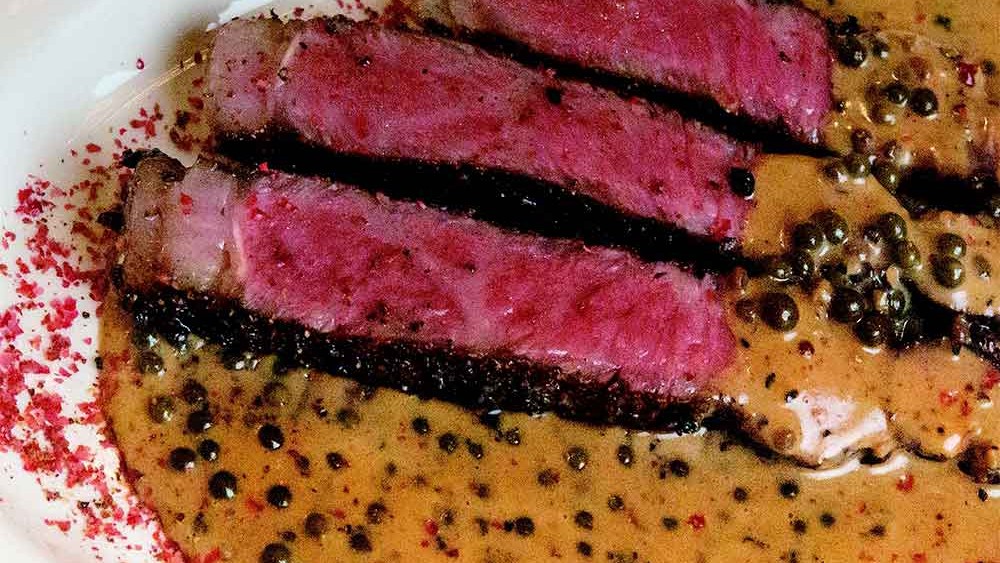 Image of WAYGU Rib-Eye Pfeffersteak - AU POIVRE