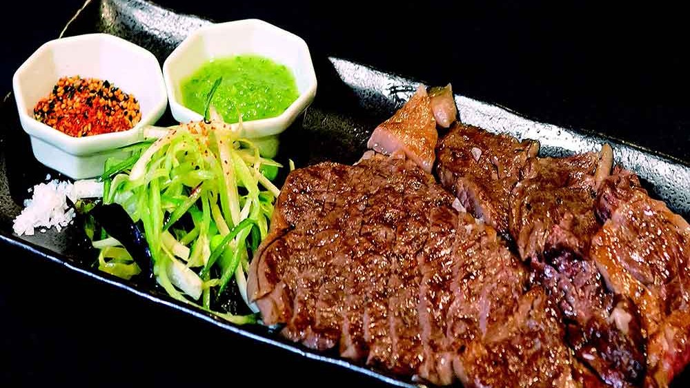 Image of WAGYU TEPPANYAKI mit Gurken-Chimichurri