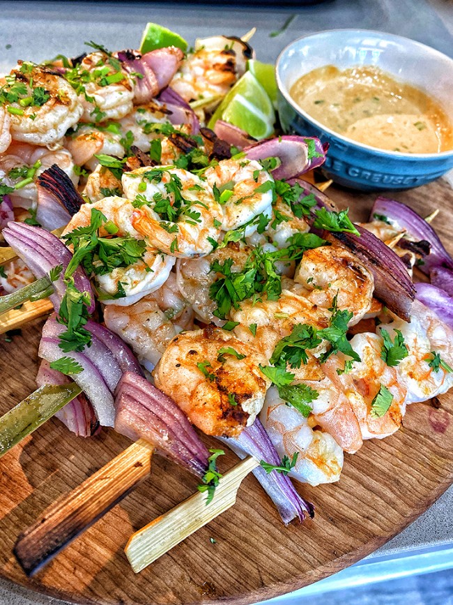 Image of Satay de camarones