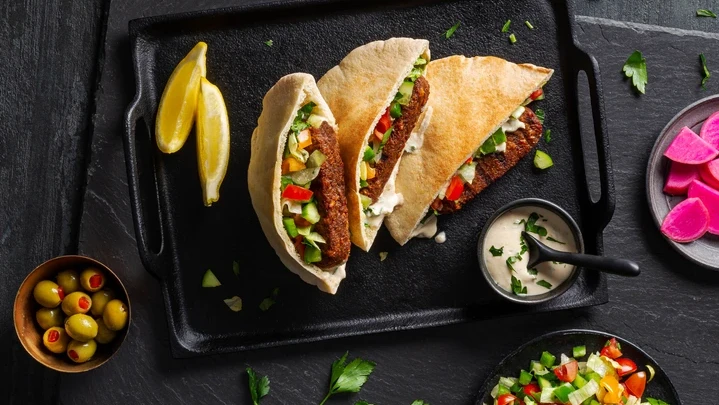 Image de Kebab + Salade Israélienne