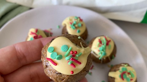 Image of Gingerbread Protein Balls (vegan)