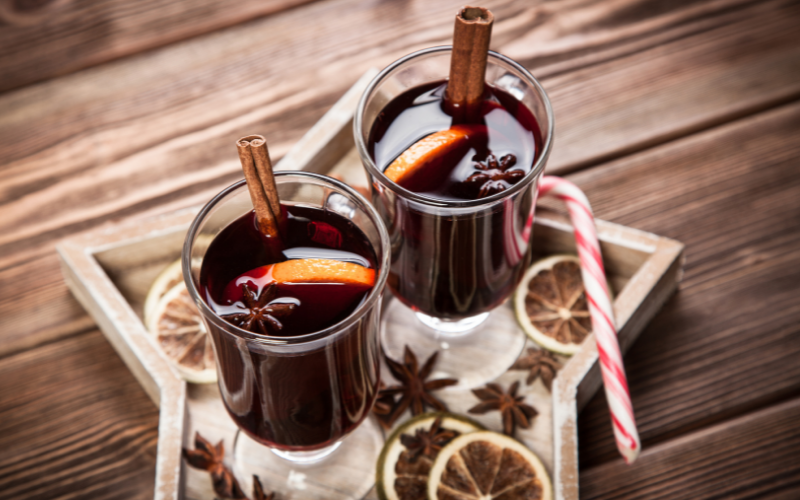 Blackberry Cardamom Mulled Wine