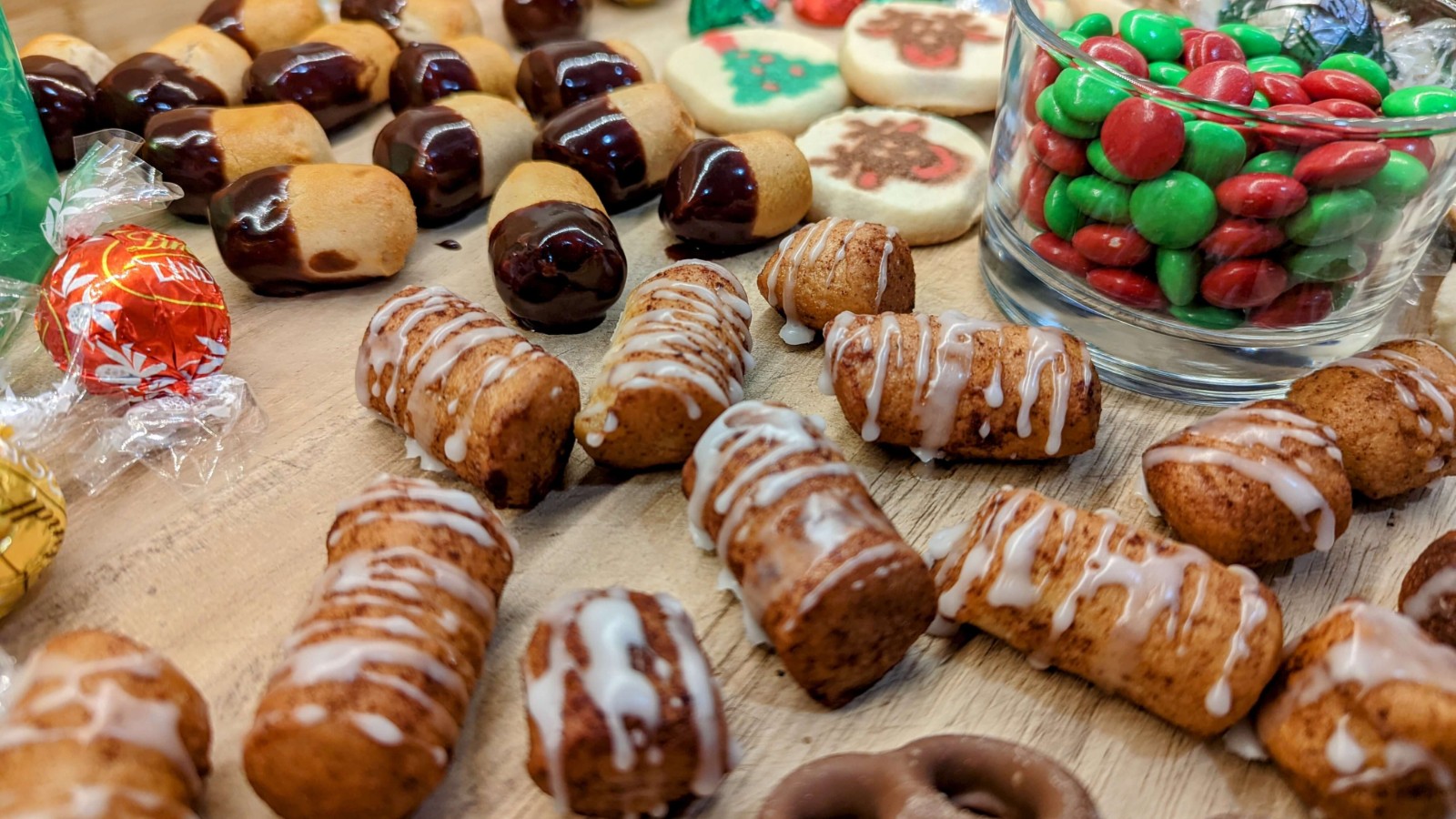 Image of Gluten Free Soft Pretzel Dessert Board