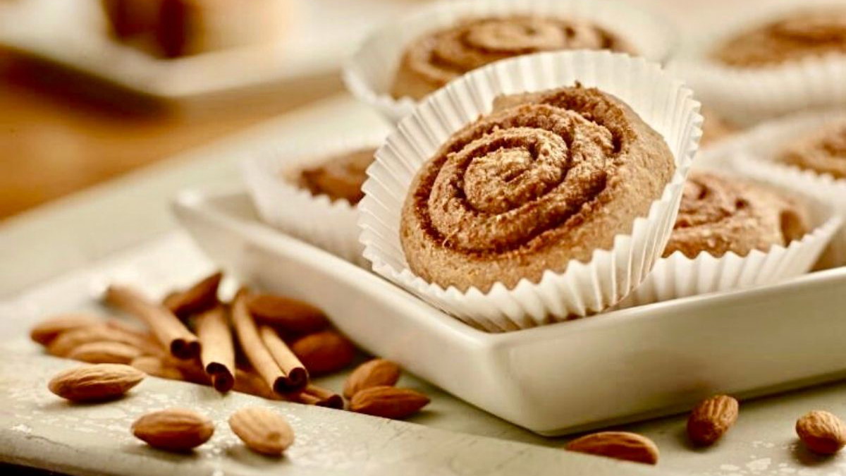 Image of Almond Cinnamon Rolls