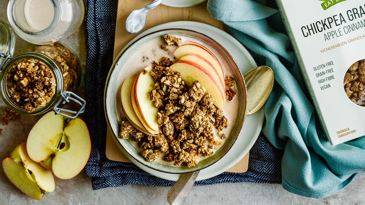 Image of Granola mit selbstgemachter Instant-Mandelmilch