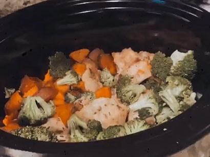 Image of Slow Cooker Chicken and Veggies