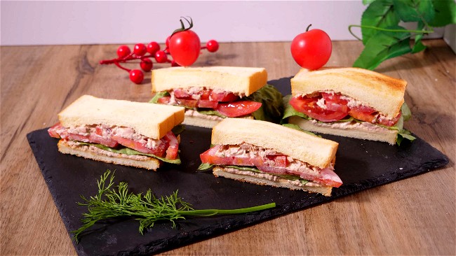 Image of Simple Tuna Sandwiches