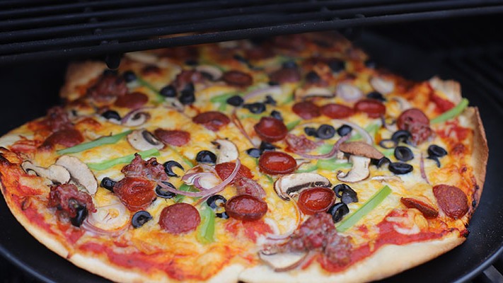 How To Smoke Pizza On A Pellet Grill 