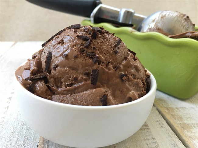 Image of Easy Creamy Chocolate Ice Cream