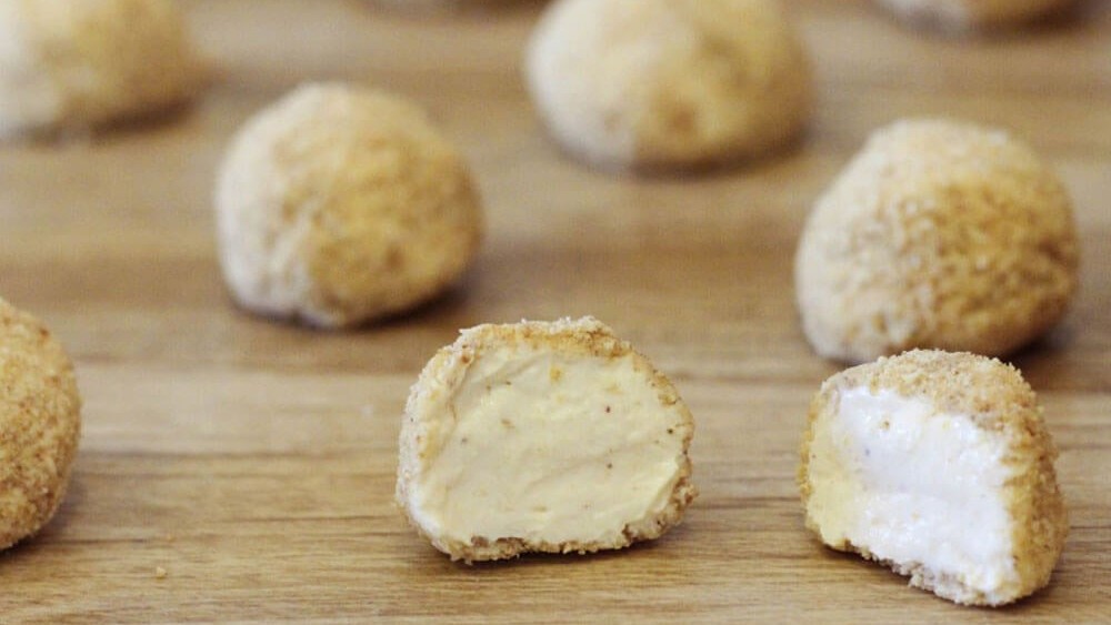 No-Bake Keto Cinnamon Pecan Pumpkin Cheesecake Bites – NuNaturals