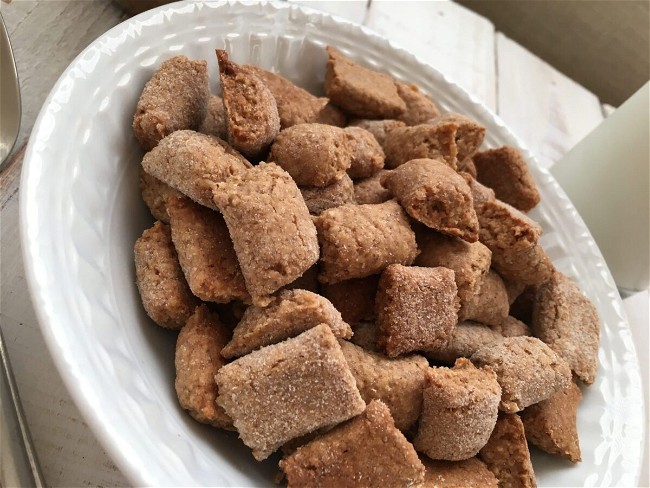 Image of Almond Puffs Cereal