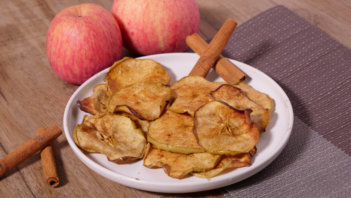 Air fryer Apple Chips