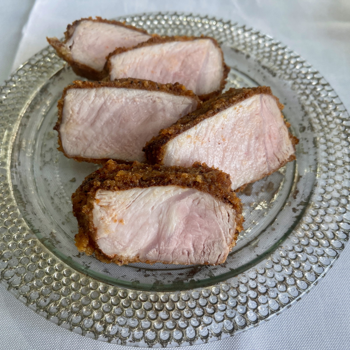 Crumb-Crusted Smoky Pork Chops With Apple Glaze