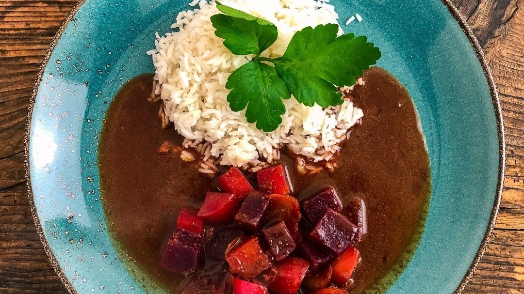 Image of Rosa Rotes Bete Curry mit Reis