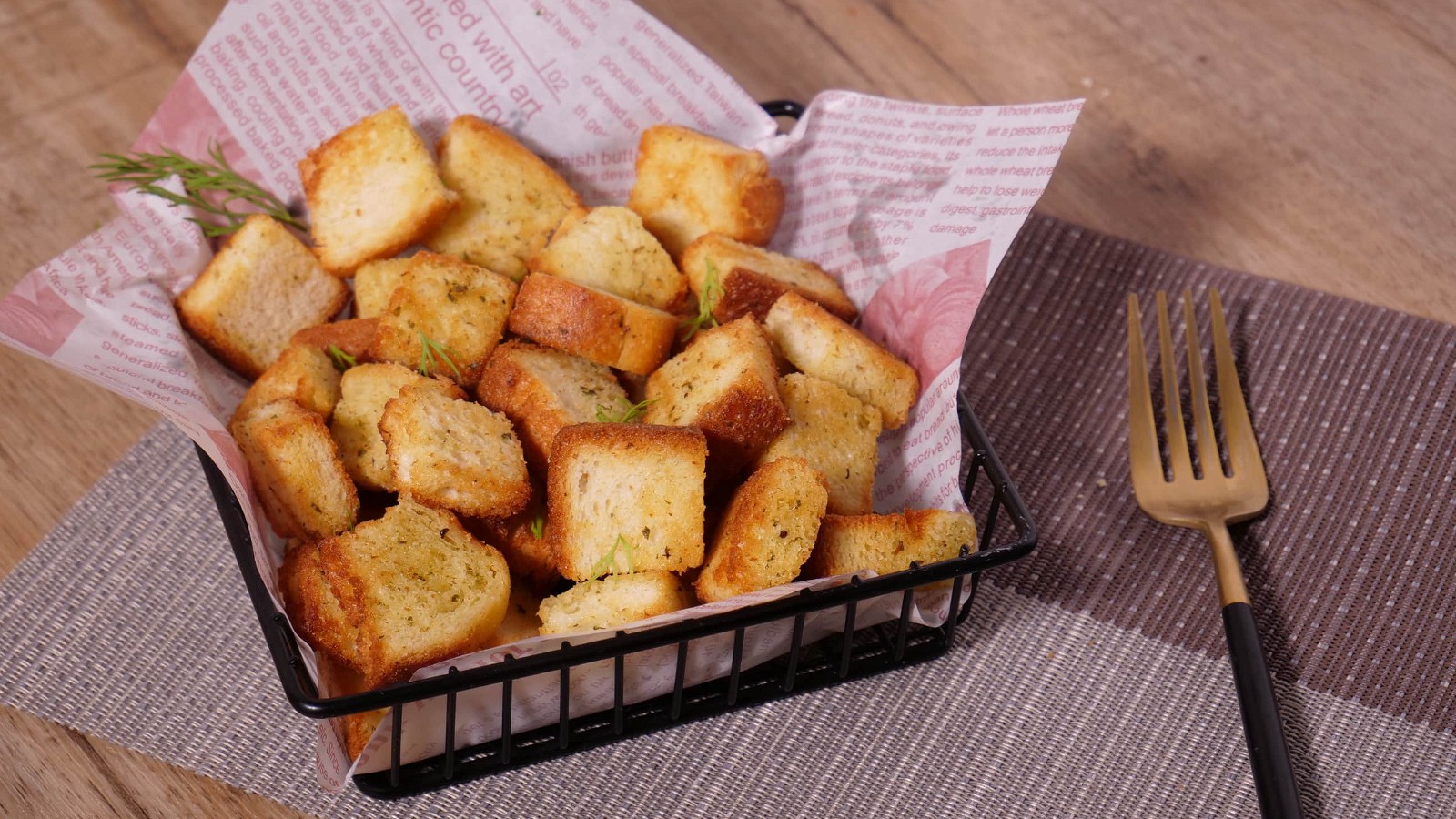 Image of Air Fryer Garlic Croutons