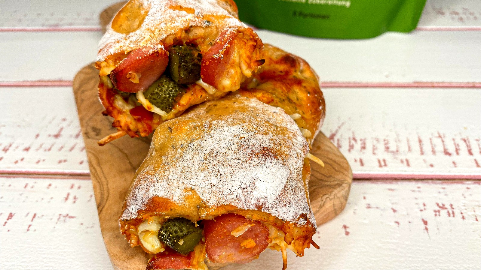 Image of PIZZABROT IM HOT DOG STYLE