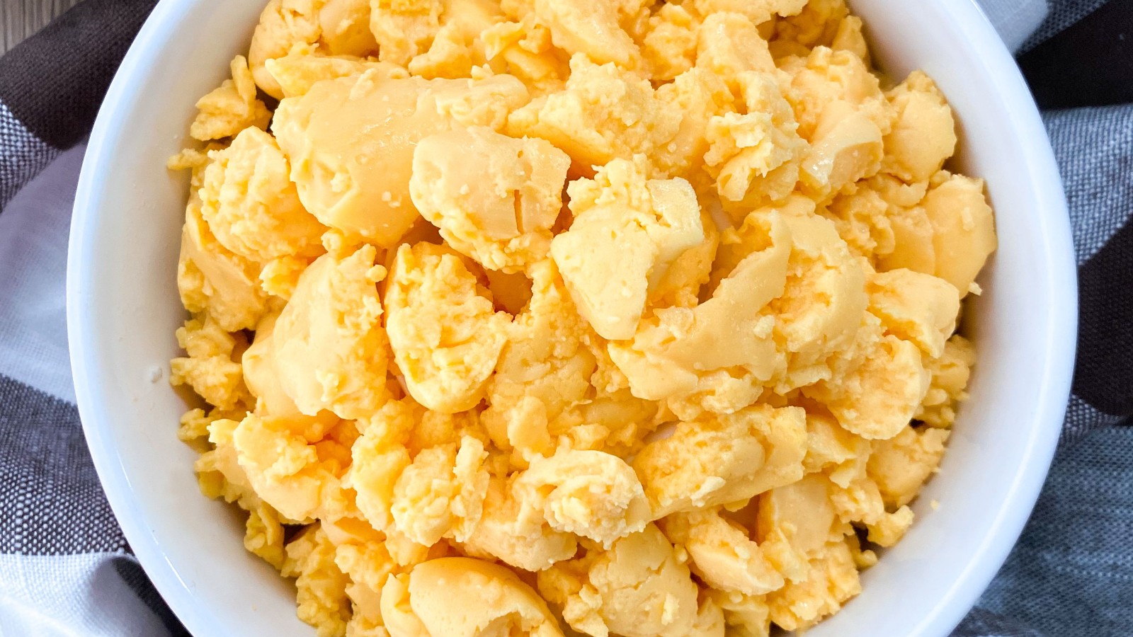 Image of Cheesy Scrambled Egg Instructions (for Sous Vide Preparation)