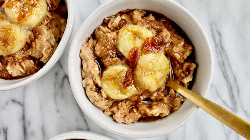 Image of Coffee Cake Oatmeal with Caramelized Bananas