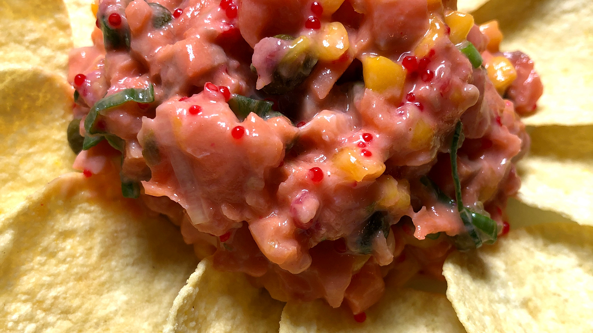 Image of Tartare De Saumon Mangue Et Framboises