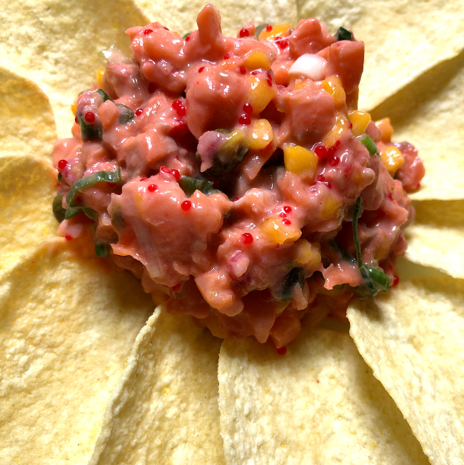 Image of Tartare De Saumon Mangue Et Framboises