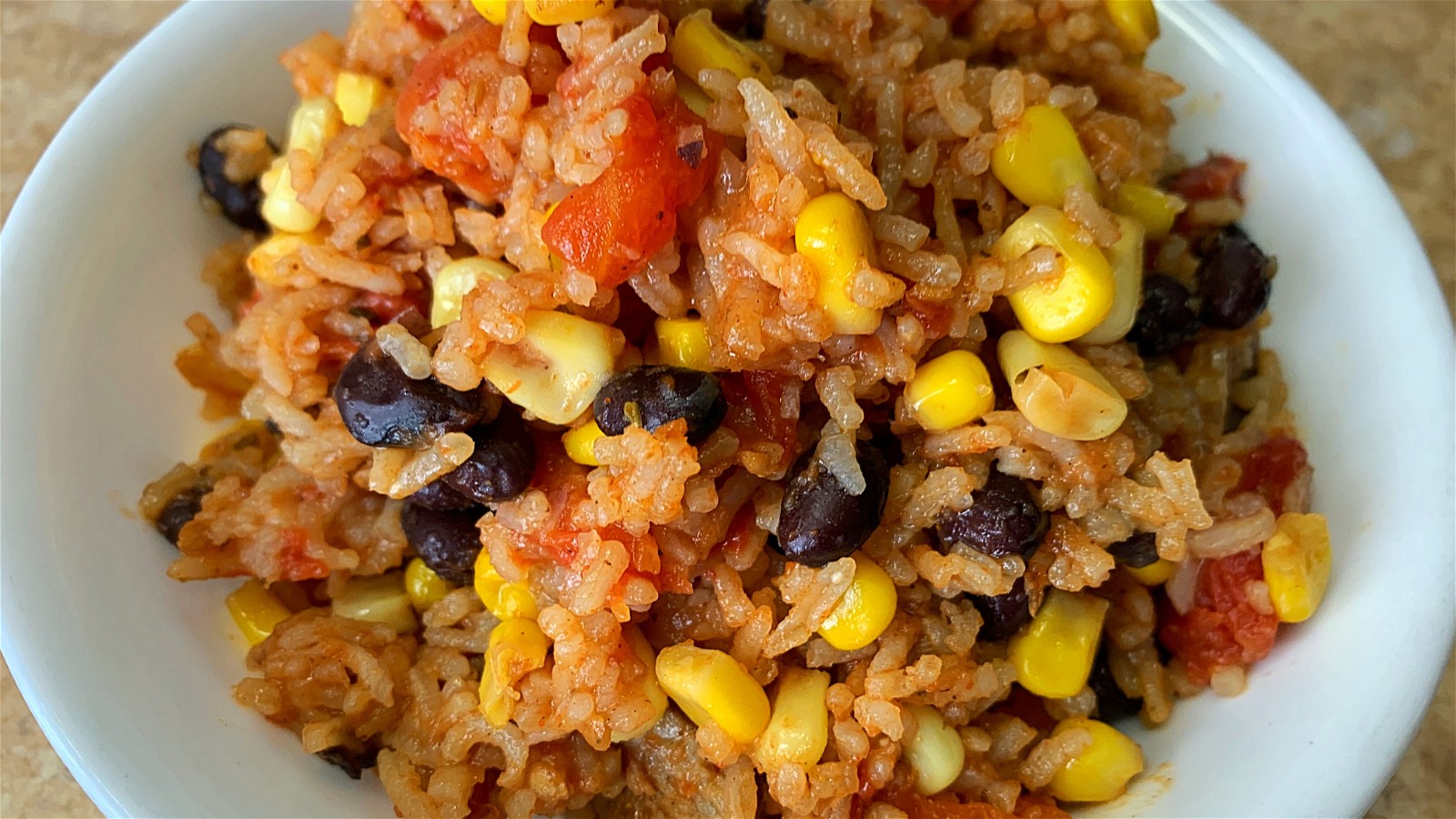 Image of Riz cajun aux saucisses