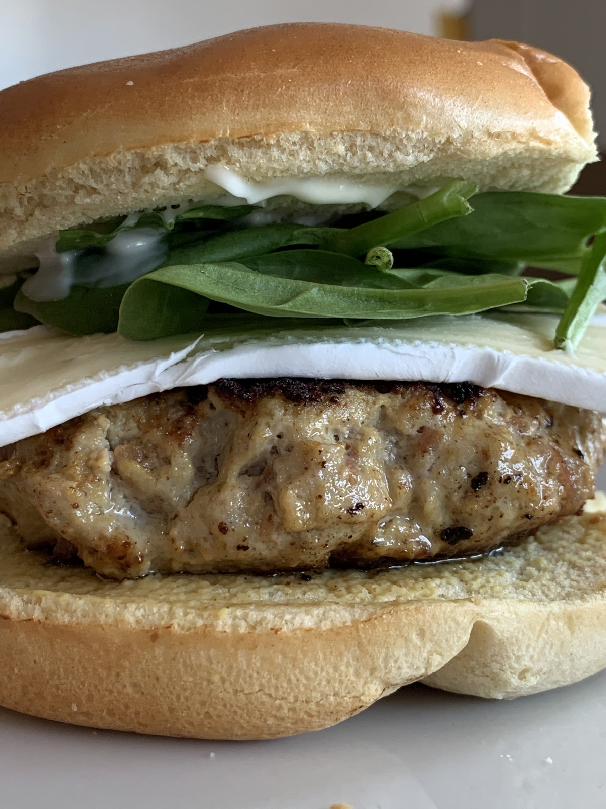 Burger De Porc, Jambon Et Brie