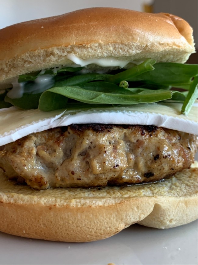 Image of Burger De Porc, Jambon Et Brie
