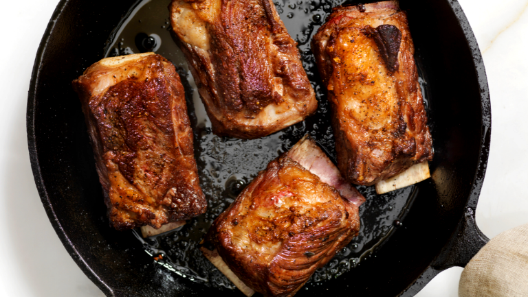 Image of Short Ribs with Mashed Potatoes and Firecracker Sauce
