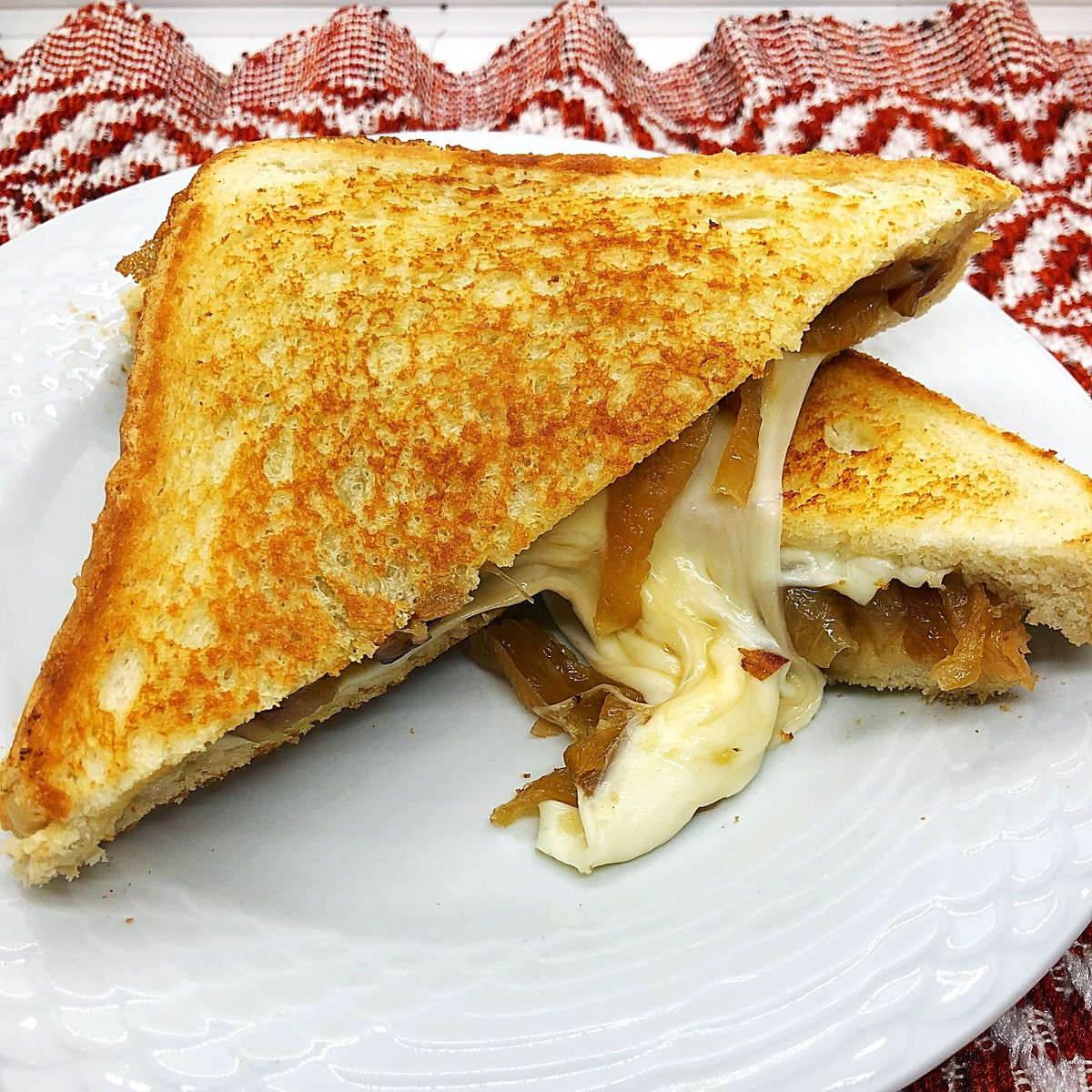 Grilled Cheese à la Poire Asiatique