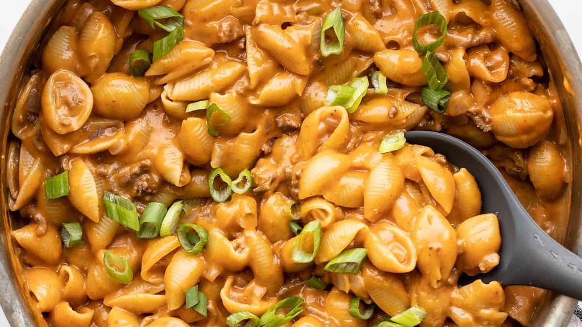 Fantastic one pot cheeseburger pasta