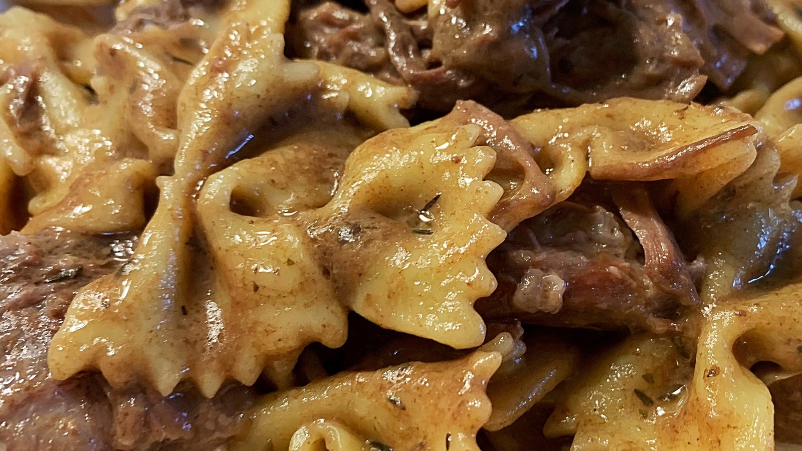 Image of Farfalles Au Rôti De Palette