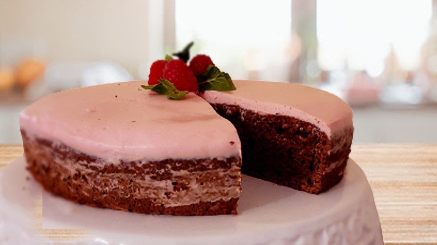 Image of Raspberry Cream Cheese Icing