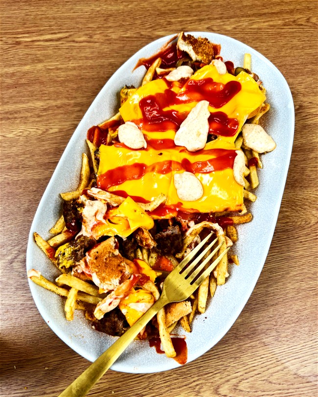 Image of Dirty Cheeseburger Fries in 10 mins.