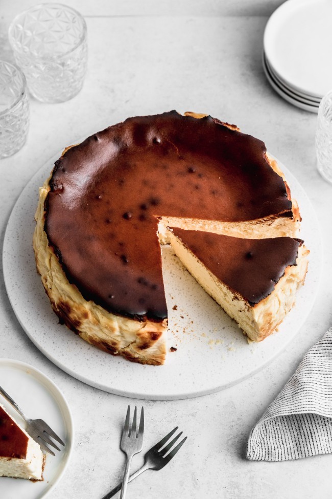 Image of CHEESECAKE VASCO (TARTA DE QUESO LA VIÑA) SIN GLUTEN