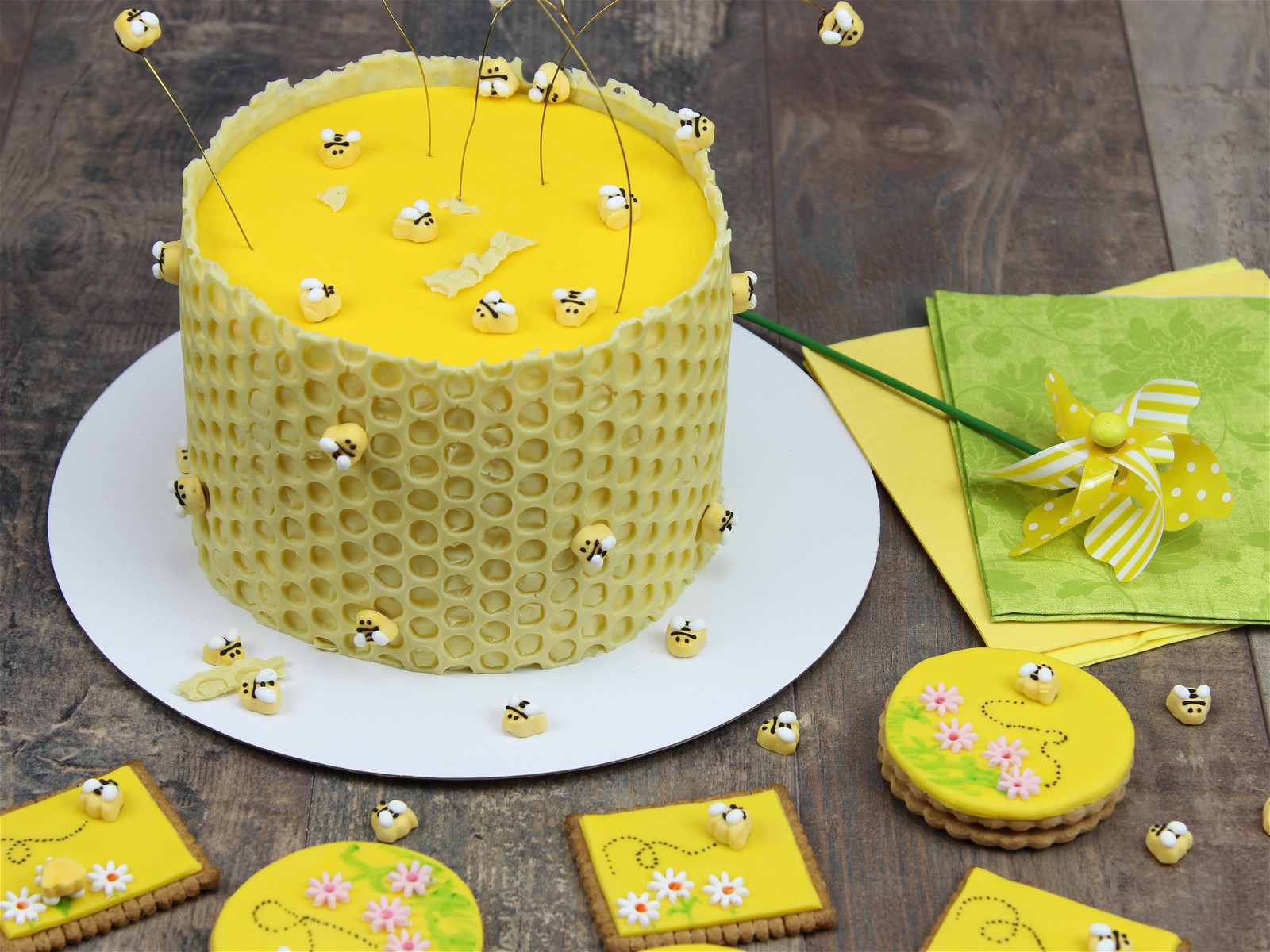Bienen-Torte