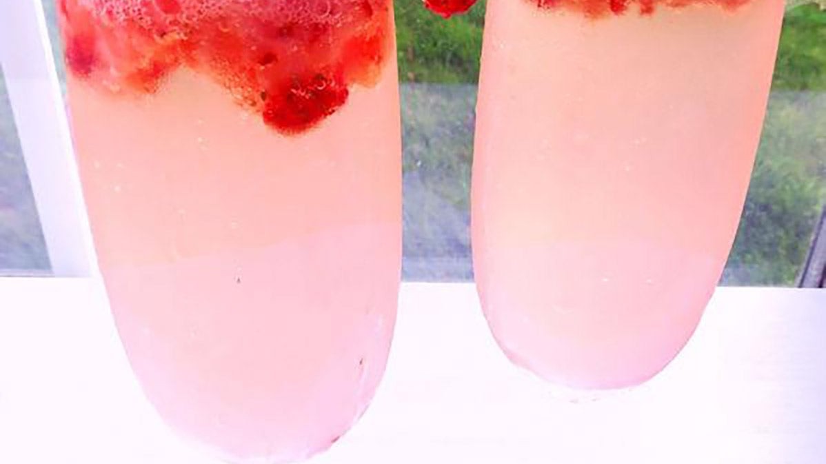 Strawberry Bellinis – NuNaturals
