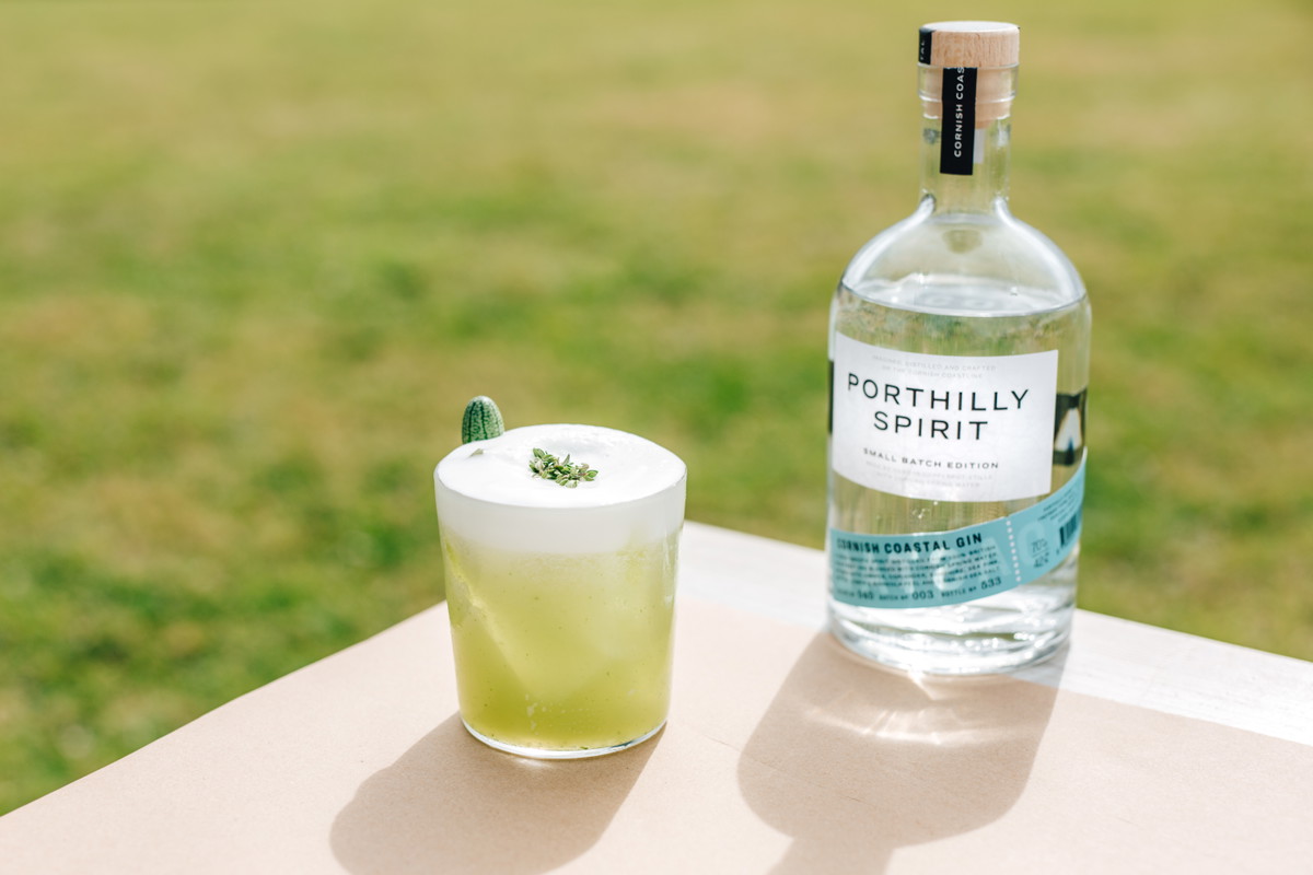  <h1>CUCUMBER & THYME SOUR</h1>