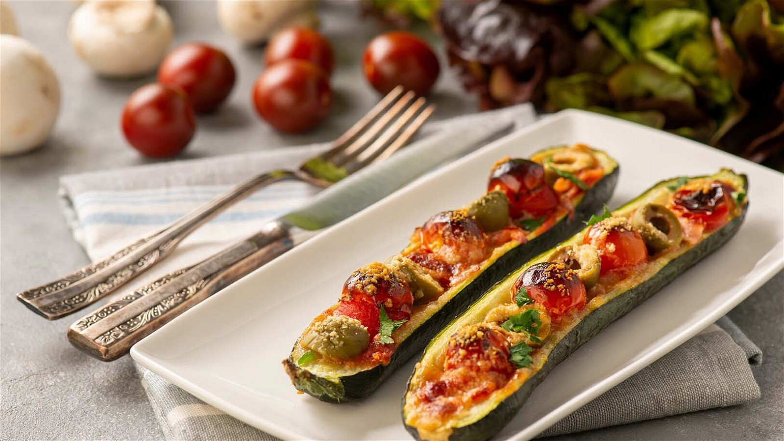 Image of Zucchini-Pizza-Boote