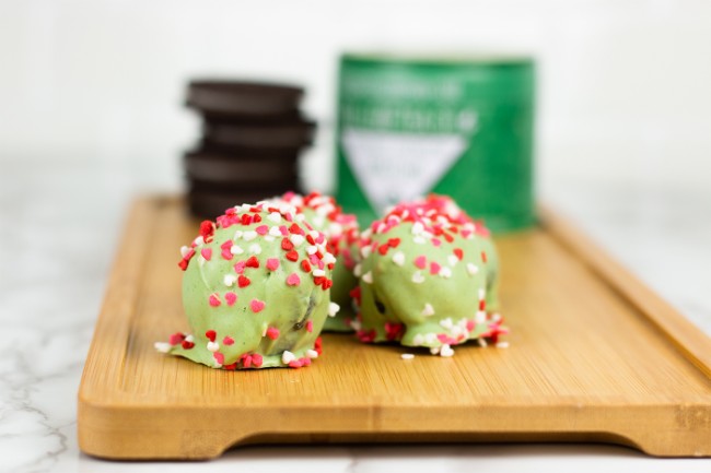 Image of 4 Ingredient Matcha Oreo Truffles