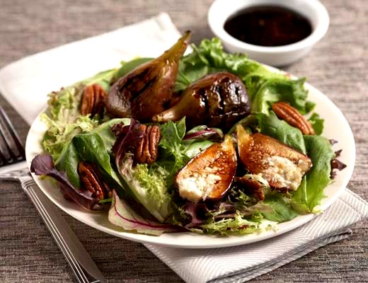 Image of Grilled Figs with Gorgonzola, Spiced Pecans and Balsamic Reduction