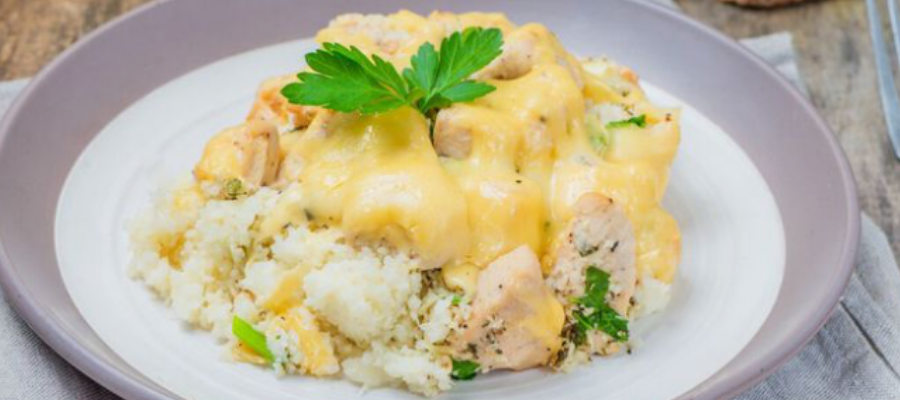 Cheesy Chicken & Cauliflower Bake