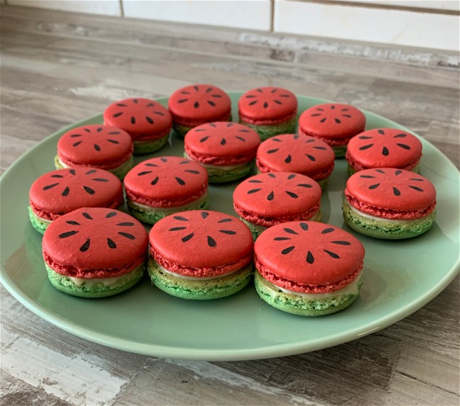 Image of Macarons in Wassermelonen Optik
