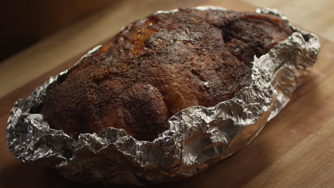 Tried using the foil boat method on a pork shoulder and I'm never going  back : r/BBQ