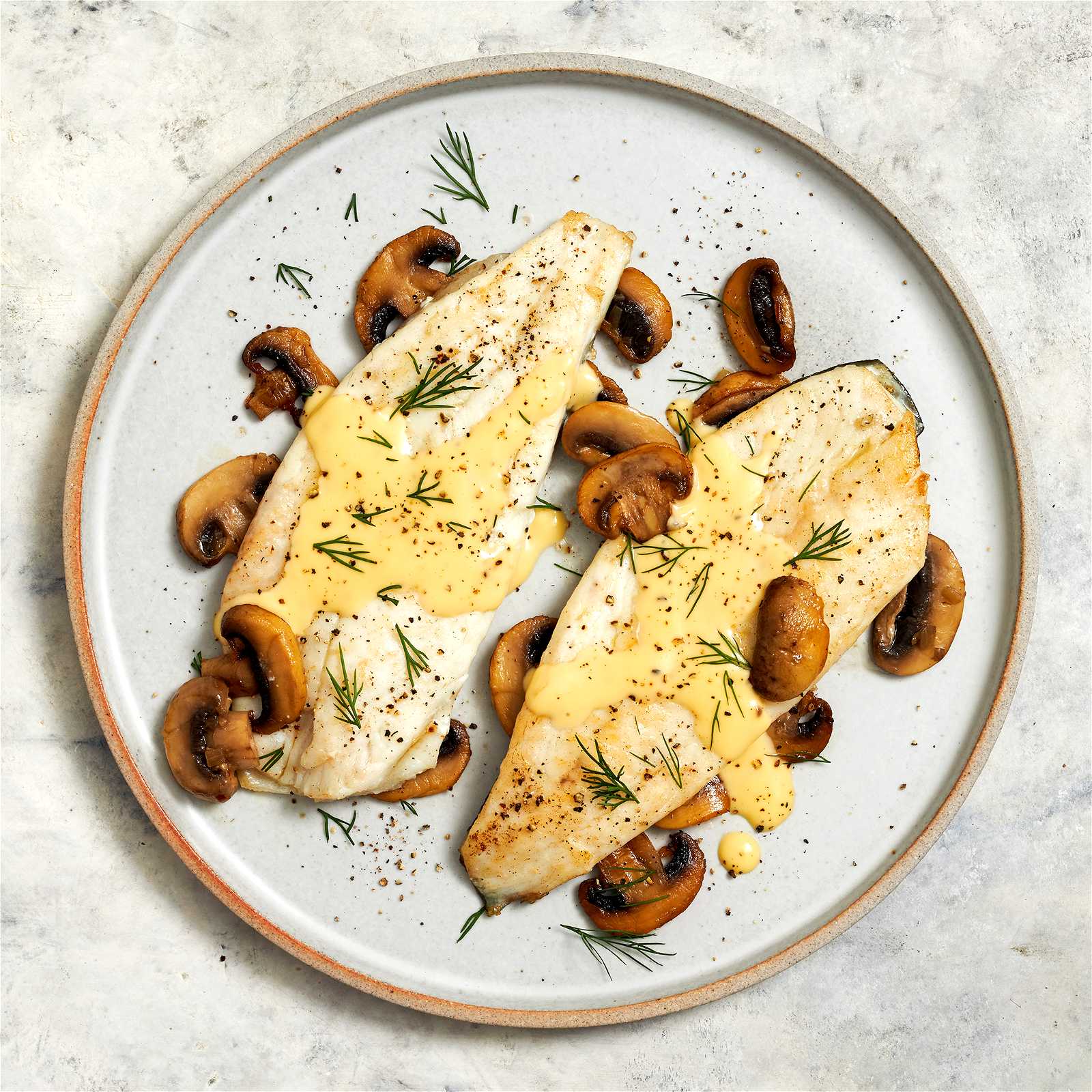 Image of Turbot Filets with Mushrooms and Dill