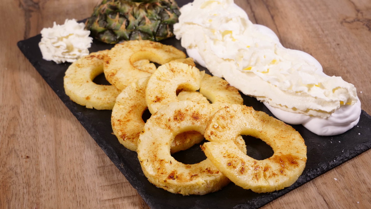Air fryer Pineapple Rings