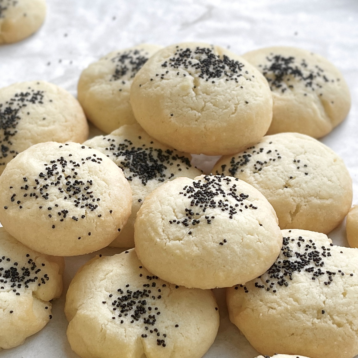 Persian Rice Cookies (Nan-e Berenji)