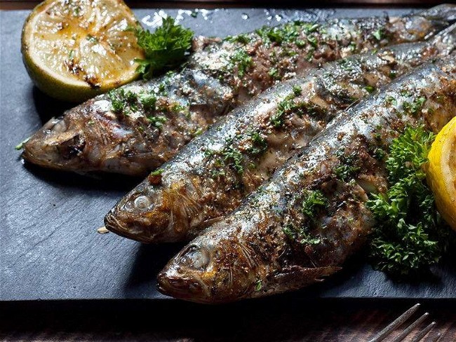 Image of Broiled Sardines with Lemon and Herbs Recipe
