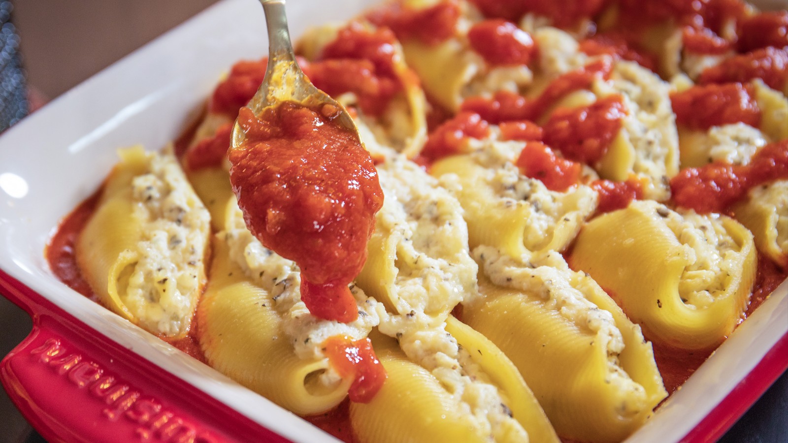 Image of Cheesy Stuffed Pasta Shells